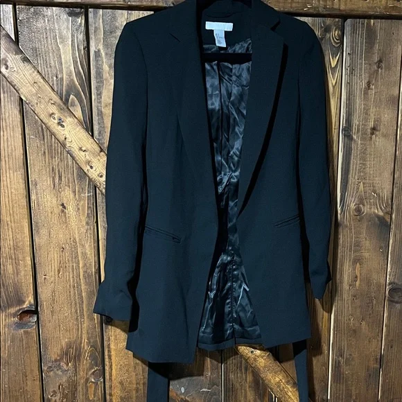 H&M Classic Black Blazer - Picture 5 of 9